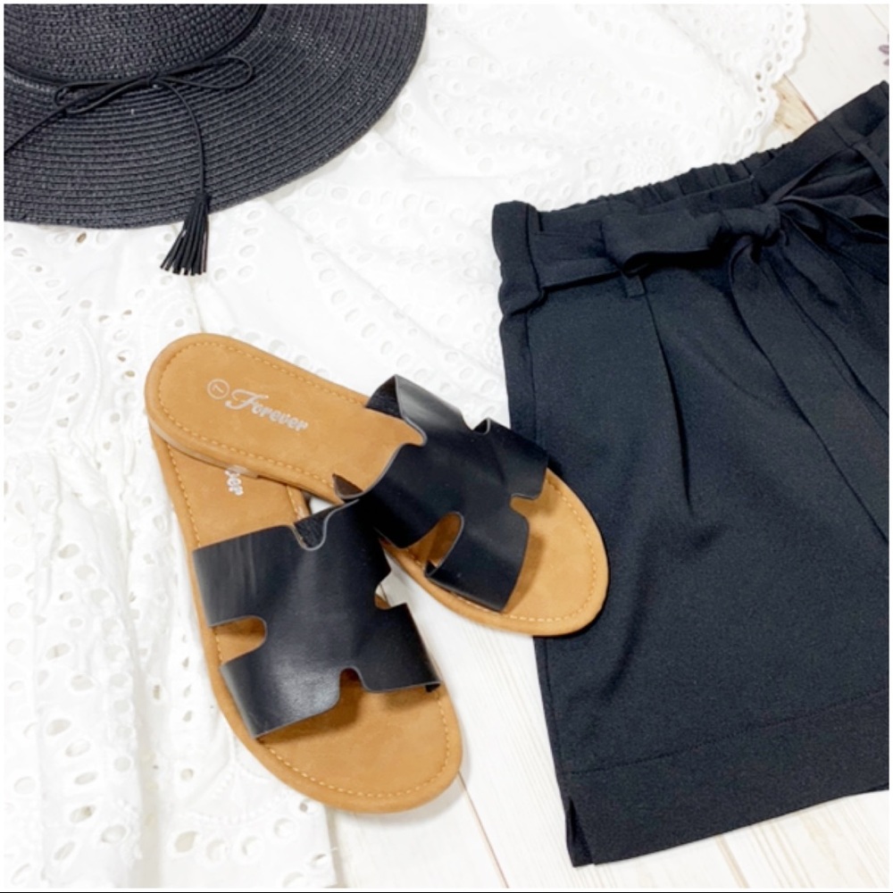 ✨LAST ONE✨Black Trendy Slide Sandal - Picture 2 of 3